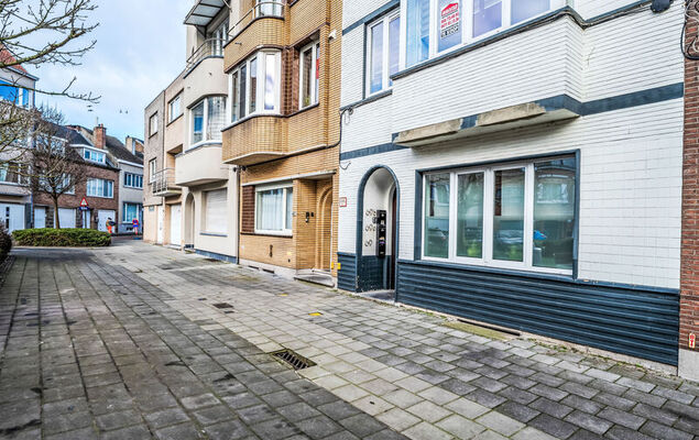 Out of office - Photo 6