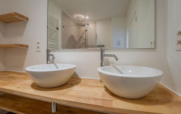 Out of office - Photo 22